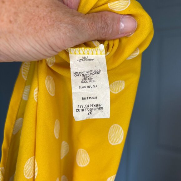 PAPERMOON V-Neck Tunic Long Sleeve Womens 2X Yellow Polka Dot Flowy - Picture 6 of 8